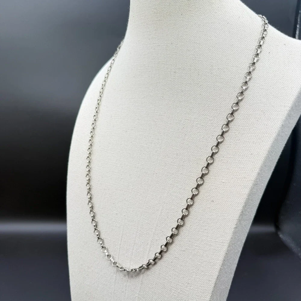 Silver Tone Textured Circle Link Chain Necklace Minimalist Statement Fashion